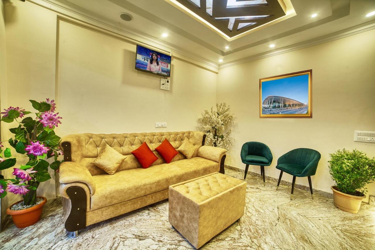 Sm Royal Stay Hotel - Near Bangalore International Airport Devanahalli Kültér fotó