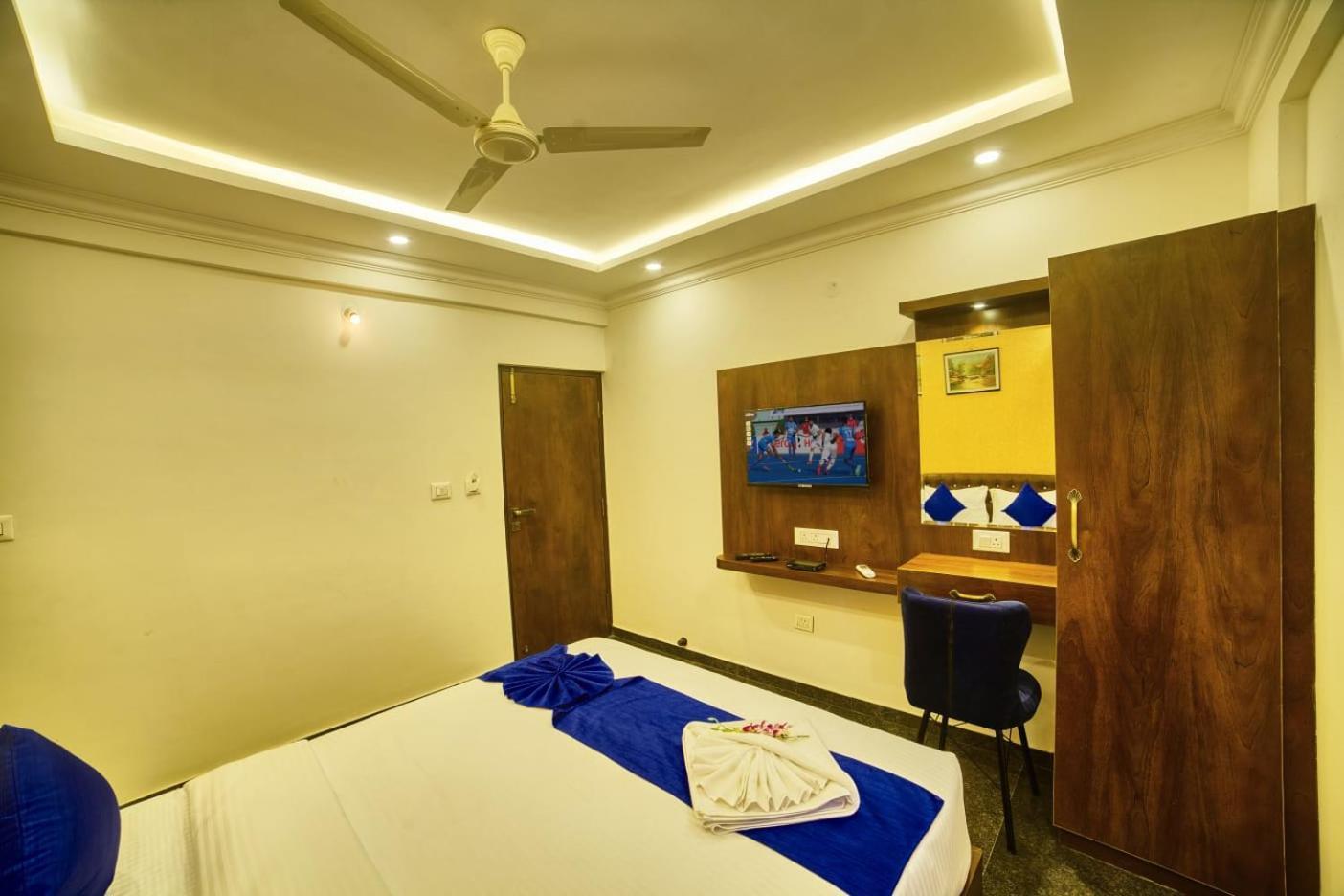 Sm Royal Stay Hotel - Near Bangalore International Airport Devanahalli Kültér fotó