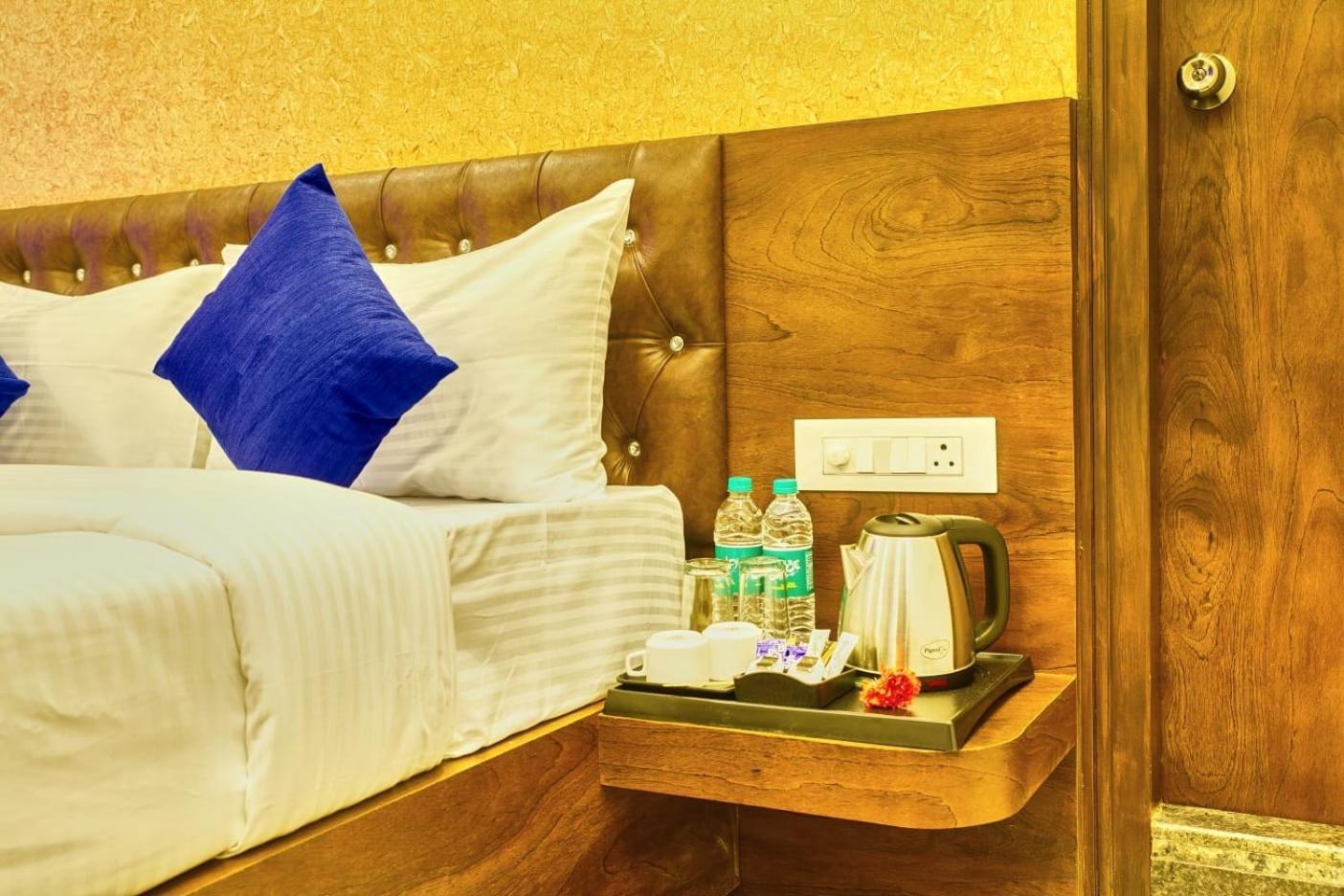 Sm Royal Stay Hotel - Near Bangalore International Airport Devanahalli Kültér fotó